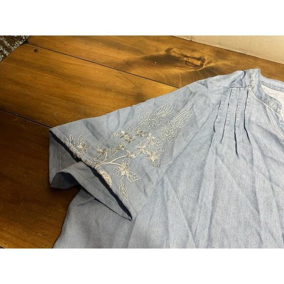 Anthropologie Kindred Women’s Chambray Floral Embroidered Shirt Plus Size 1X - Picture 5 of 10